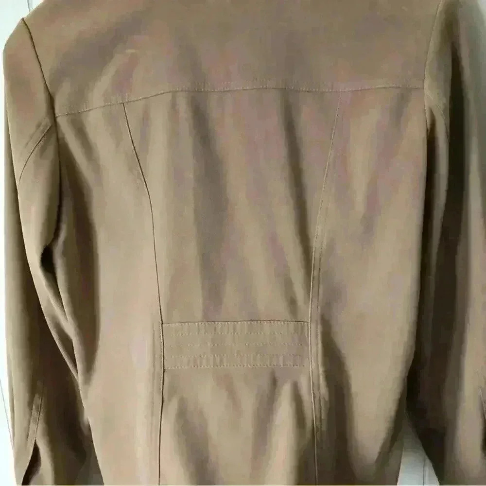 Talbots Women’s Button Down Polyester Shirt Blouse Size P - Picture 7 of 7